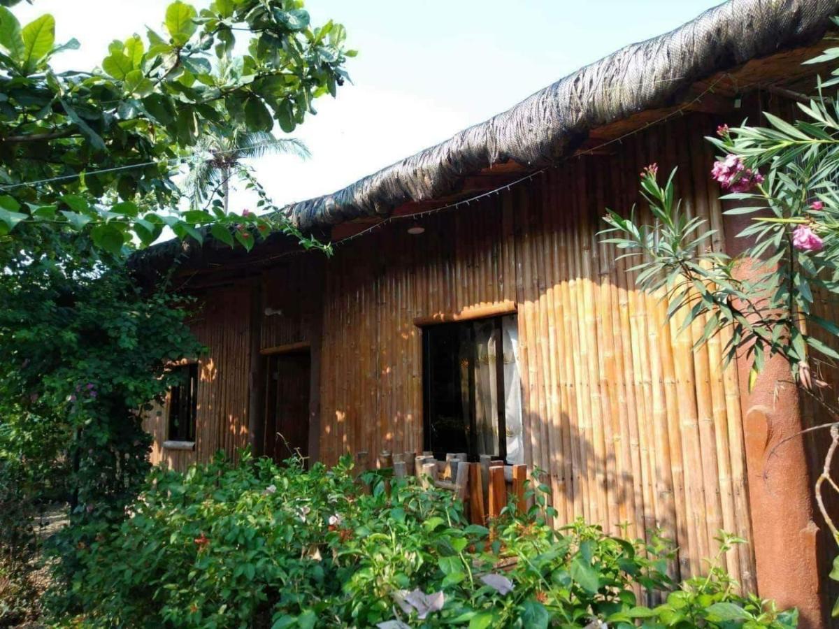 Calayo Beach Resort Nasugbu Exterior foto